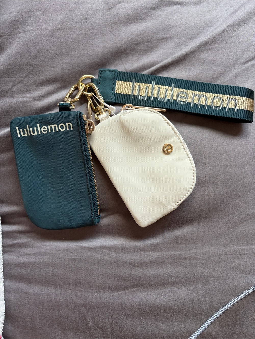 lululemon athletica Green and Cream Key & Card Holder Set with Branded Strap